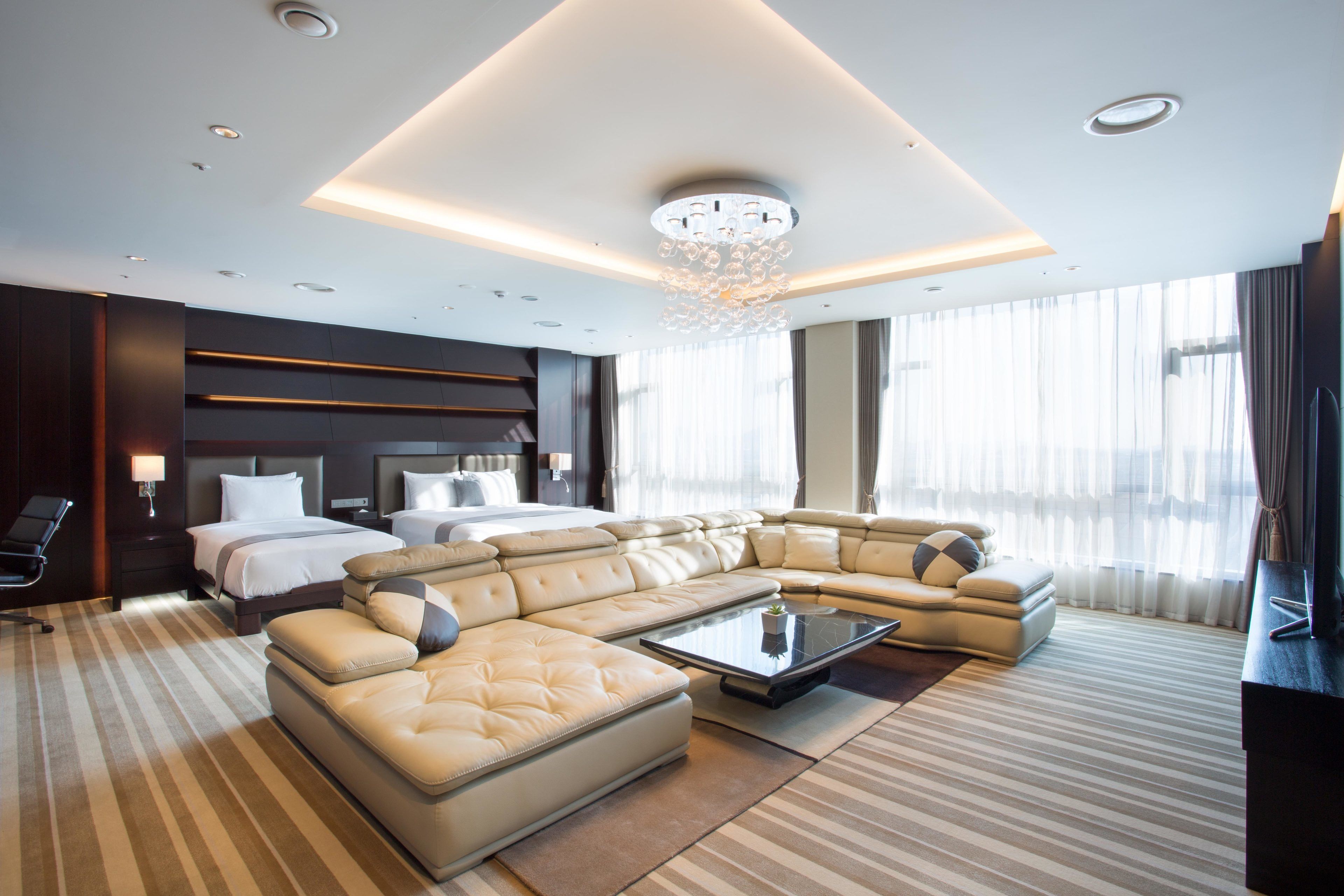 royal suite | living area | flat-screen tv