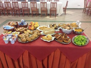 Desayuno buffet incluido todos los días