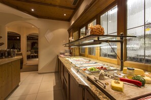 Petit déjeuner buffet compris tous les jours