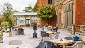 Unclassified image, 5 of 57, button - Wroxall Abbey Hotel  (Warwick)