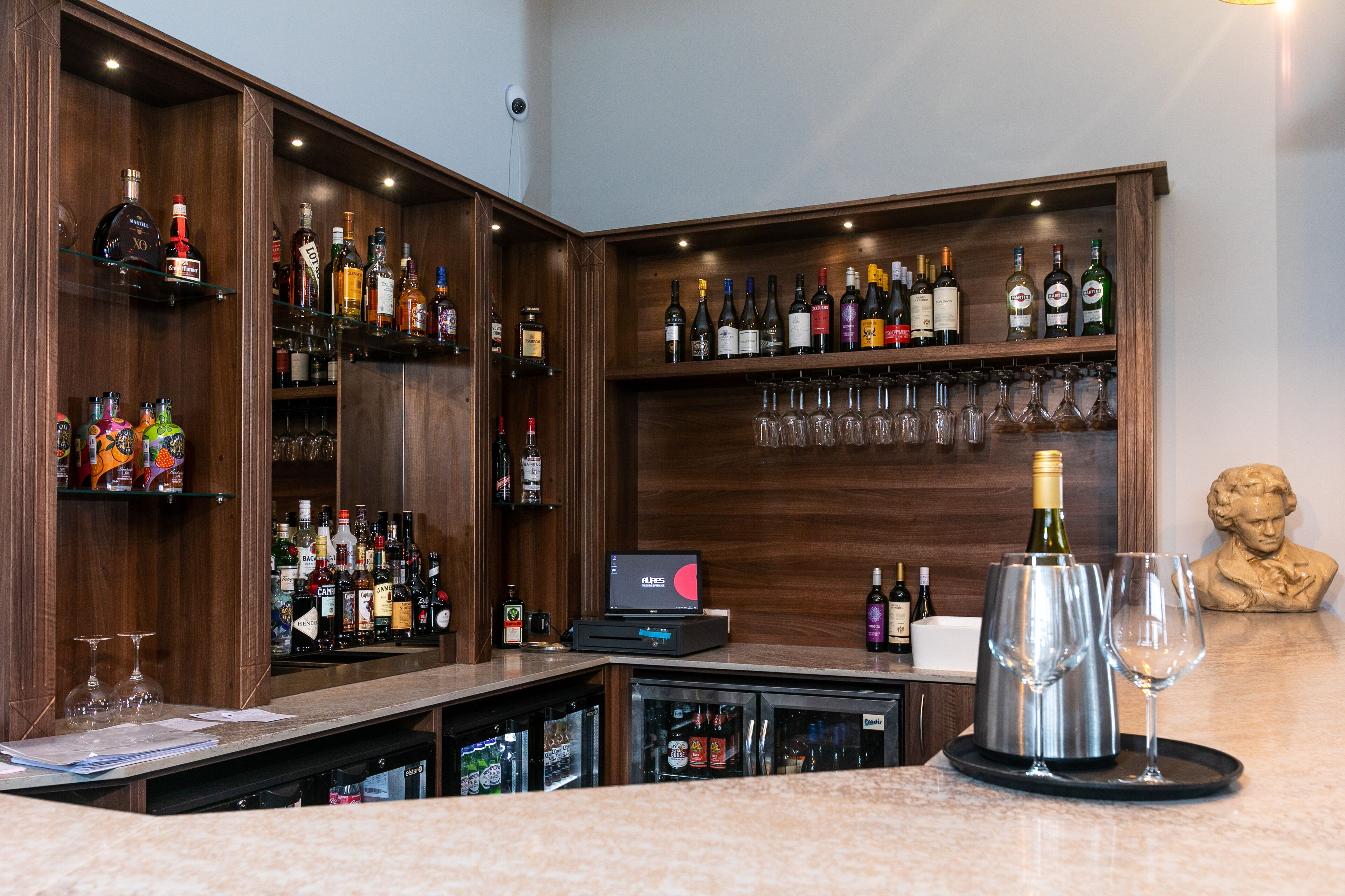 Bar (en la propiedad)