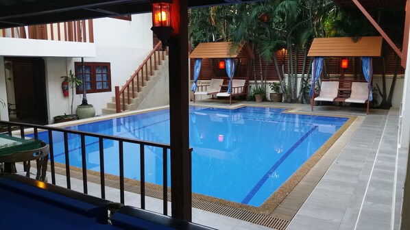 Piscine extérieure