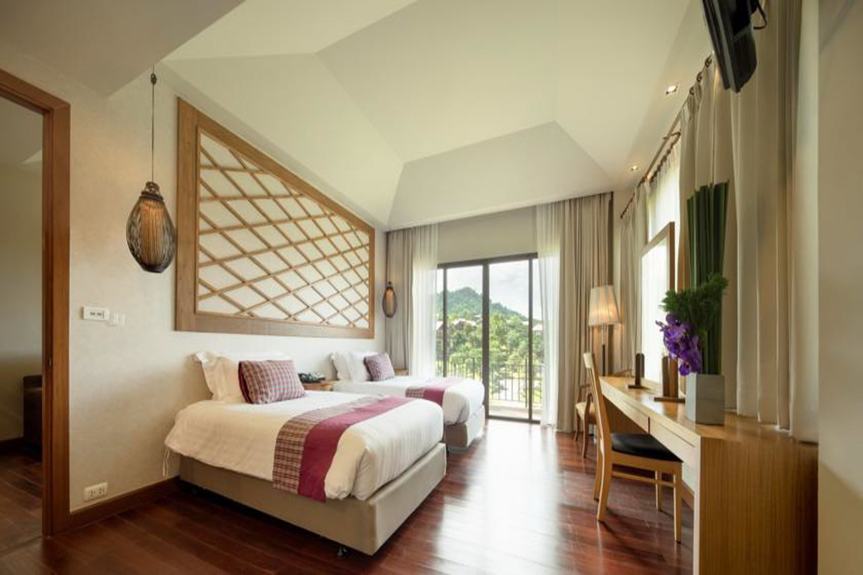 1 bedroom, minibar, in-room safe, blackout curtains