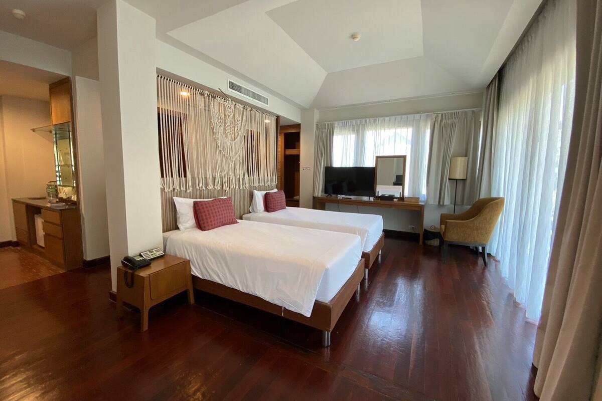 Patra Junior Garden View Suite | 미니바, 객실 내 금고, 암막 커튼, 다리미/다리미판