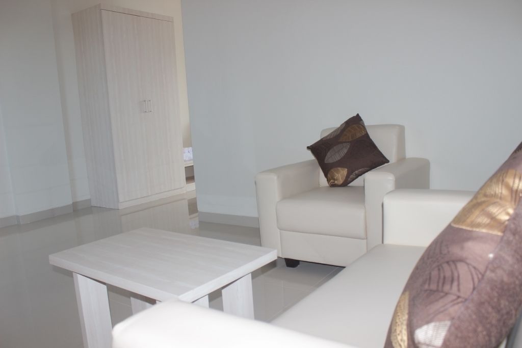 deluxe twin room | premium bedding, in-room safe, desk, free wifi