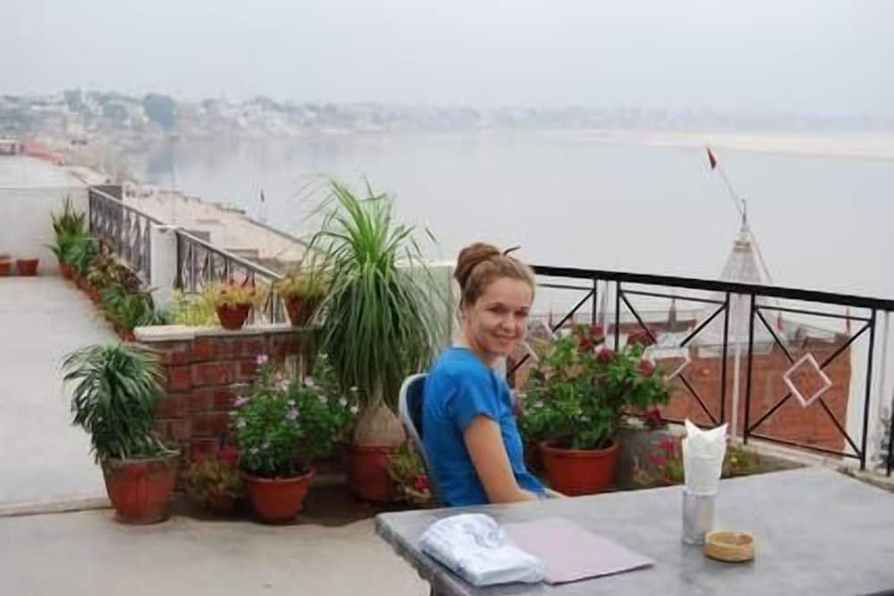 Rahul Guest House