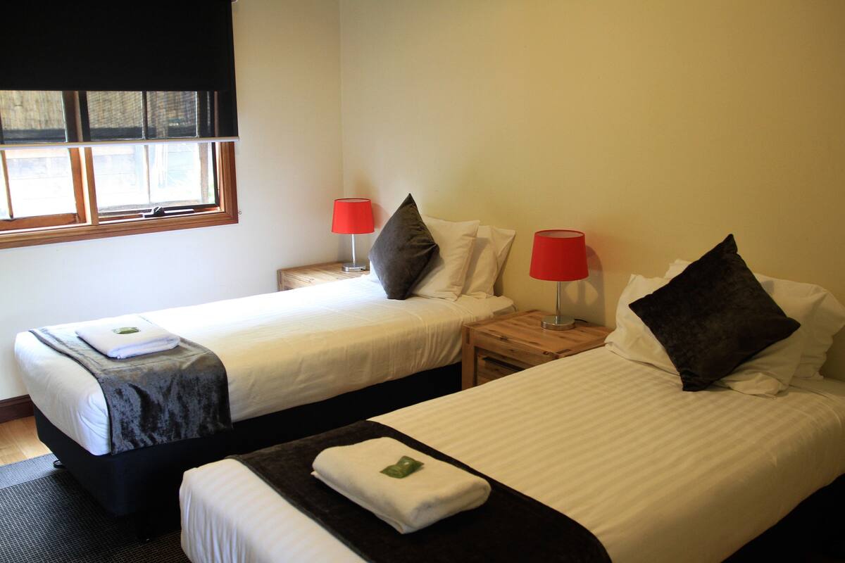 Family Chalet, 2 Bedrooms, Garden Area | Iron/ironing board, cribs (surcharge), rollaway beds (surcharge)