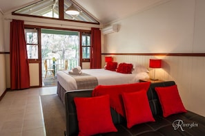 Iron/ironing board, cots/infant beds, rollaway beds - Riverglen Chalets (Margaret River)