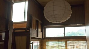 Interior detail - Nikkosan BackPackers Inn - Hostel (Nikko)