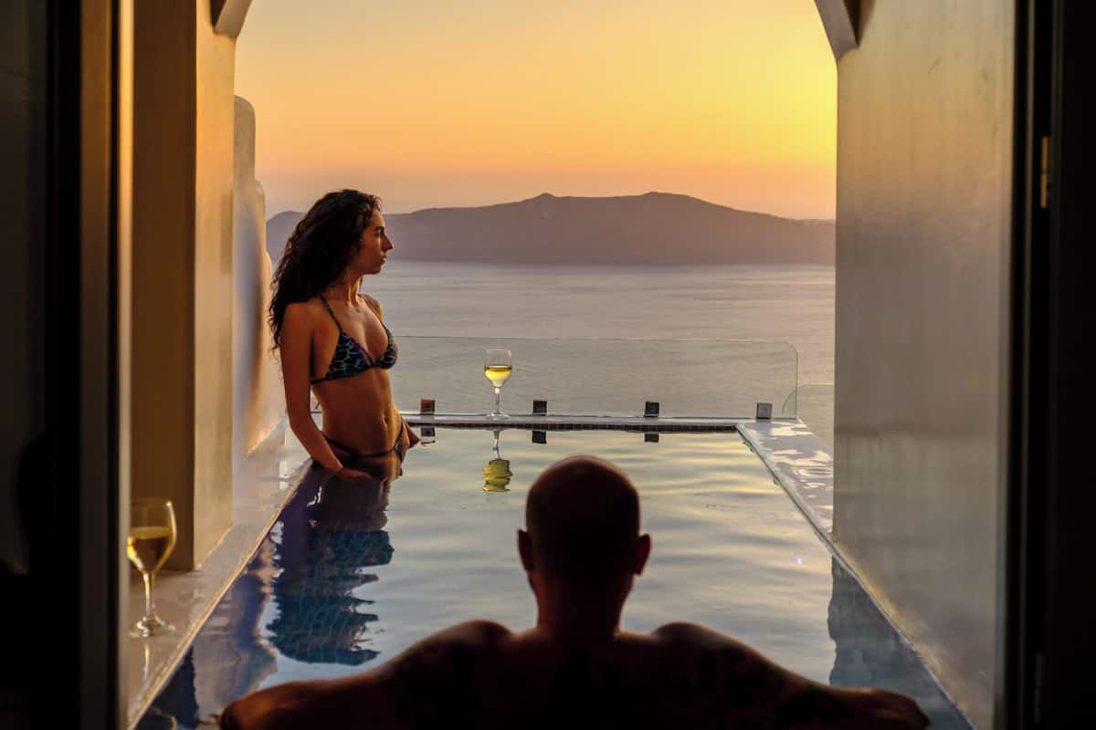 Pegasus Cave Hot Tub Suite