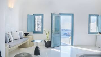 Suite, Private Pool (Infinity) | Minibar, in-room safe, laptop workspace, soundproofing