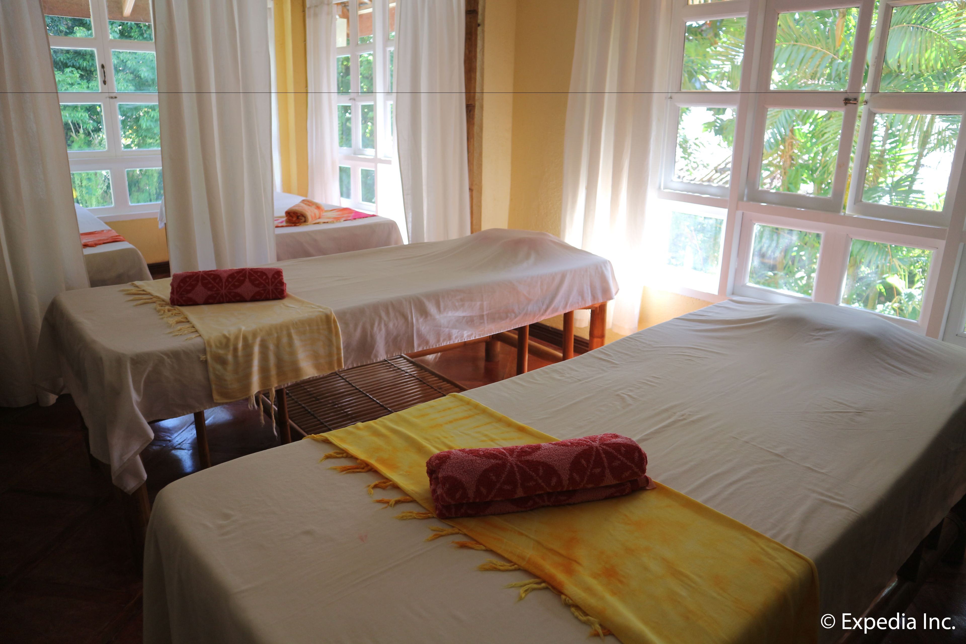 body scrubs, facials, massage/treatment rooms, manicures and pedicures