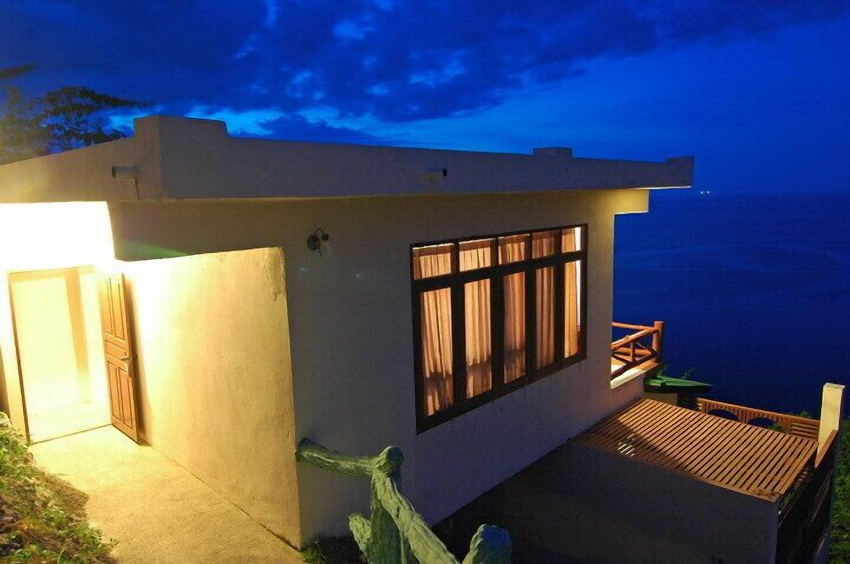jacuzzi seaview | 1 bedroom, free wired internet