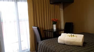 40-inch flat-screen TV with digital channels, TV