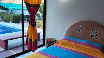 Habitación doble | Ropa de cama de alta calidad y edredones de plumas