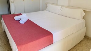 Exclusive Apartment, 2 Bedrooms | Iron/ironing board, cribs (surcharge), rollaway beds (surcharge) - Eva Apartahotel (Lloret de Mar)