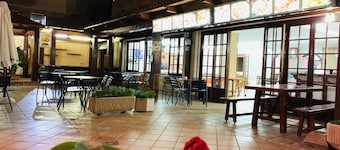 Eva Apartahotel