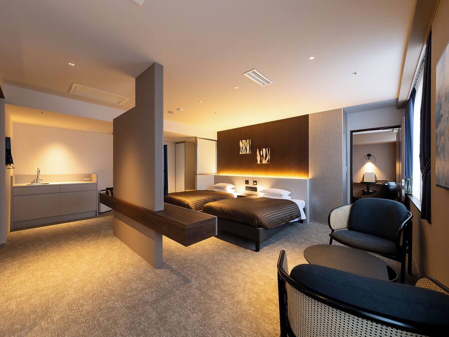 Desk, laptop workspace, free WiFi, bed sheets