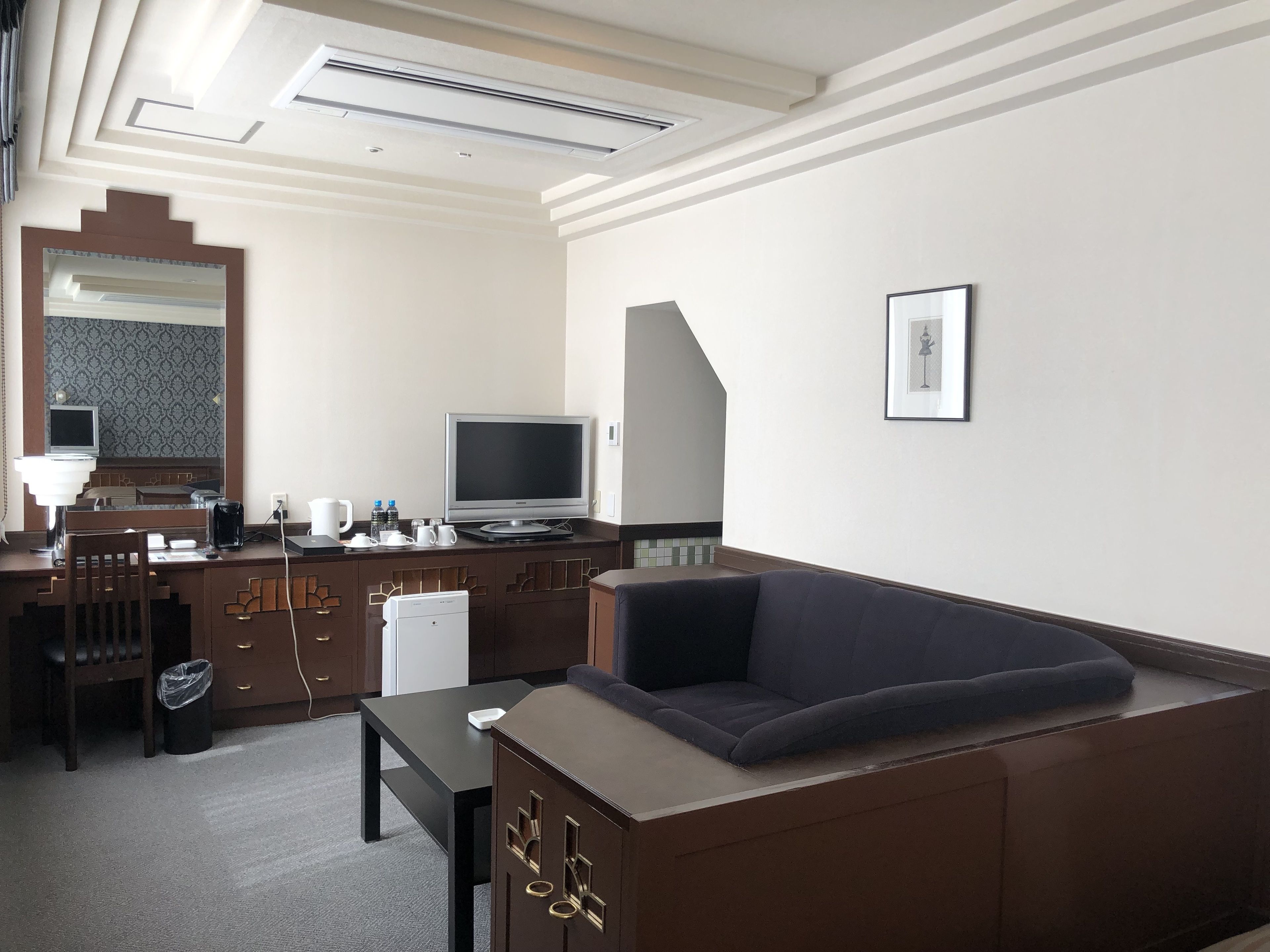 deluxe twin room, smoking | desk, free wifi, bed sheets