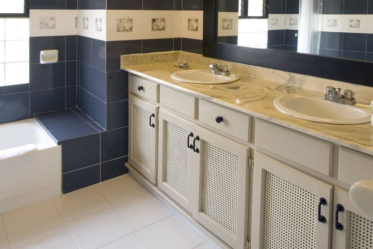 penthouse, 2 bedrooms | bathroom | shower, hair dryer, towels