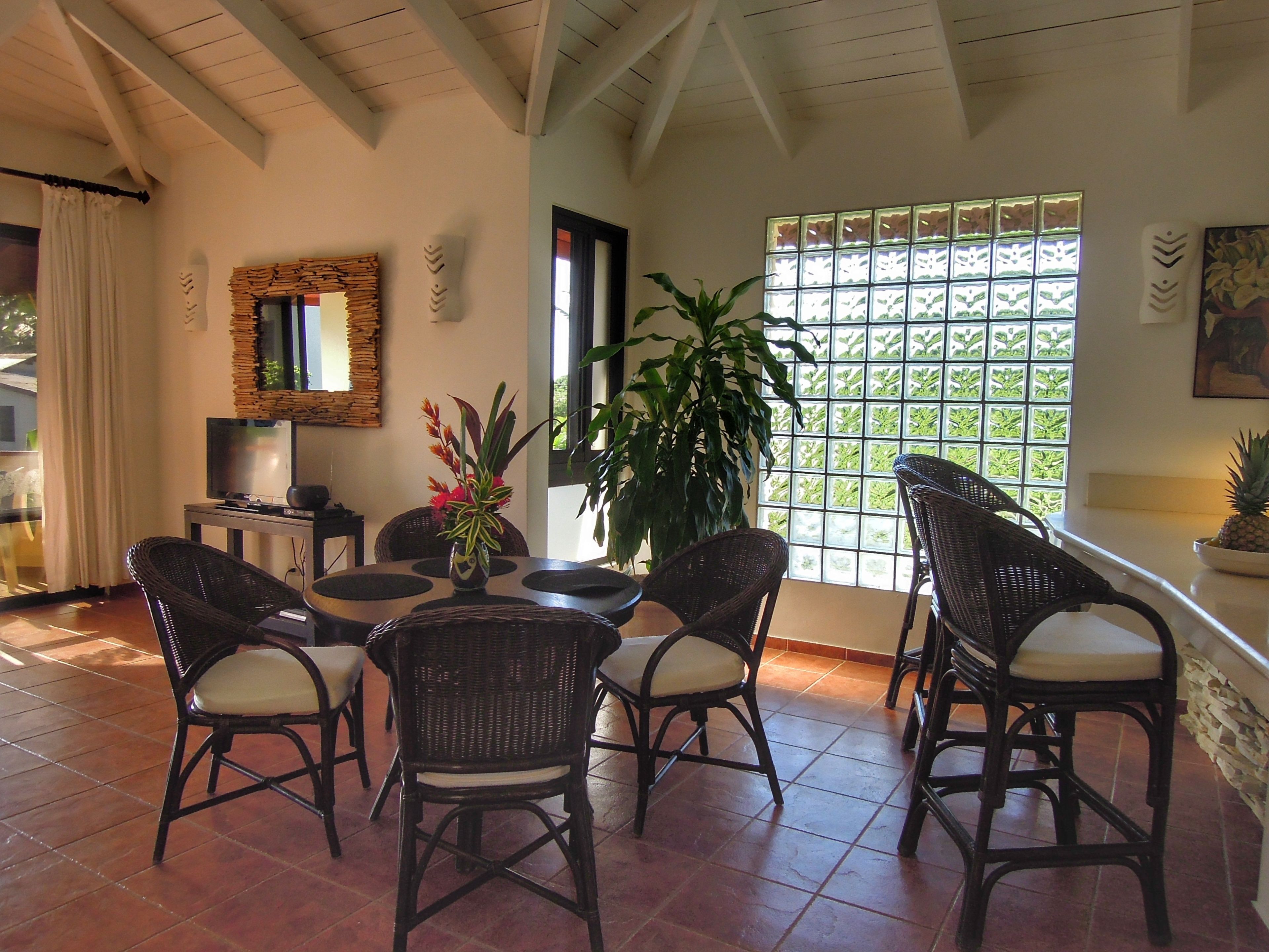 penthouse, 2 bedrooms | in-room dining