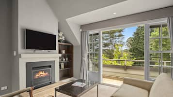 Loft | Área de estar | TV LCD 42 polegadas com canais digitais, TV