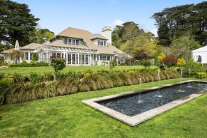 Front of property - Parklands Country Gardens and Lodges (Blackheath)