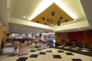 Lounge - Sari Ater Kamboti Hotel Bandung (Bandung)