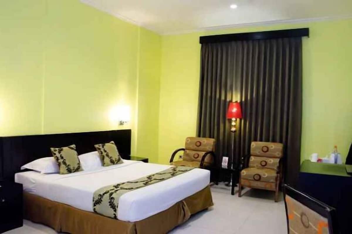 Coffre-fort, bureau, accès au Wi-Fi (inclus), literie fournie