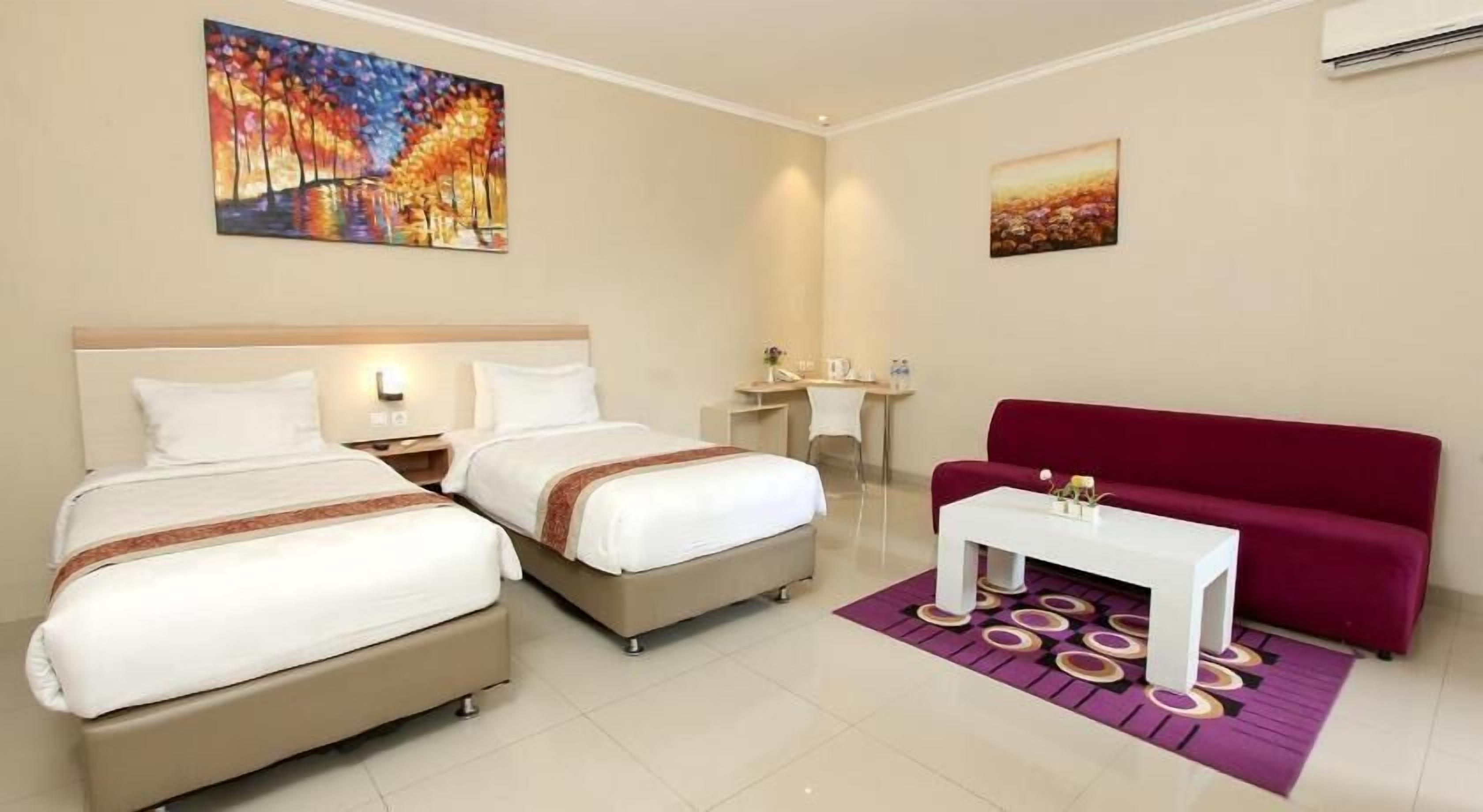 Premium bedding, in-room safe, desk, soundproofing