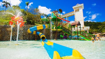 Children’s play area – outdoor