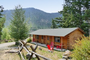 Cabaña Deluxe, 2 habitaciones, 2 baños (Cabin 6) | Decoración personalizada y muebles diferentes