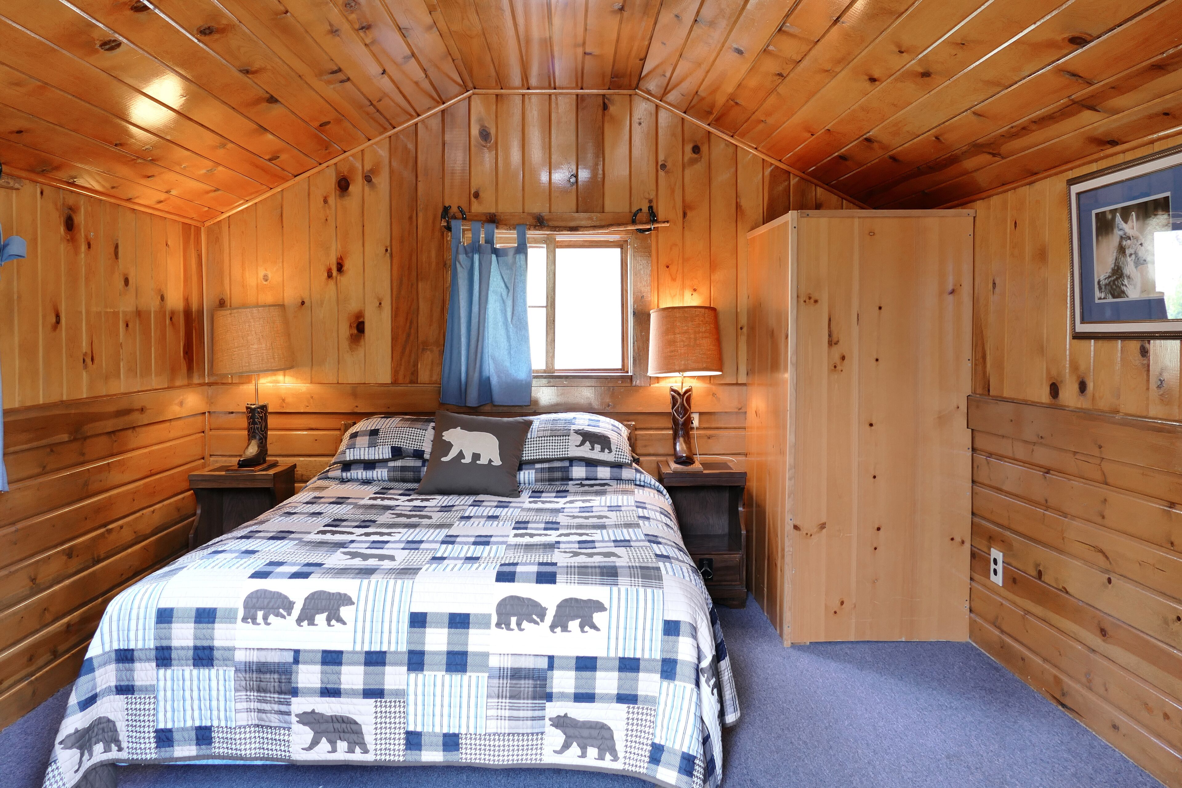 classic cabin | individually decorated, individually furnished