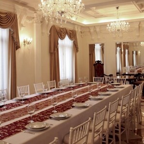 Breakfast, lunch and dinner served - Grand Hotel, Hotel Boutique Tepatitlán (Tepatitlan de Morelos)