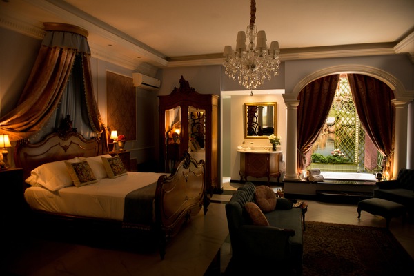Luxury Suite | Premium bedding, in-room safe, individually decorated