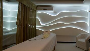 Couples treatment room(s), body treatments, body wraps, body scrubs