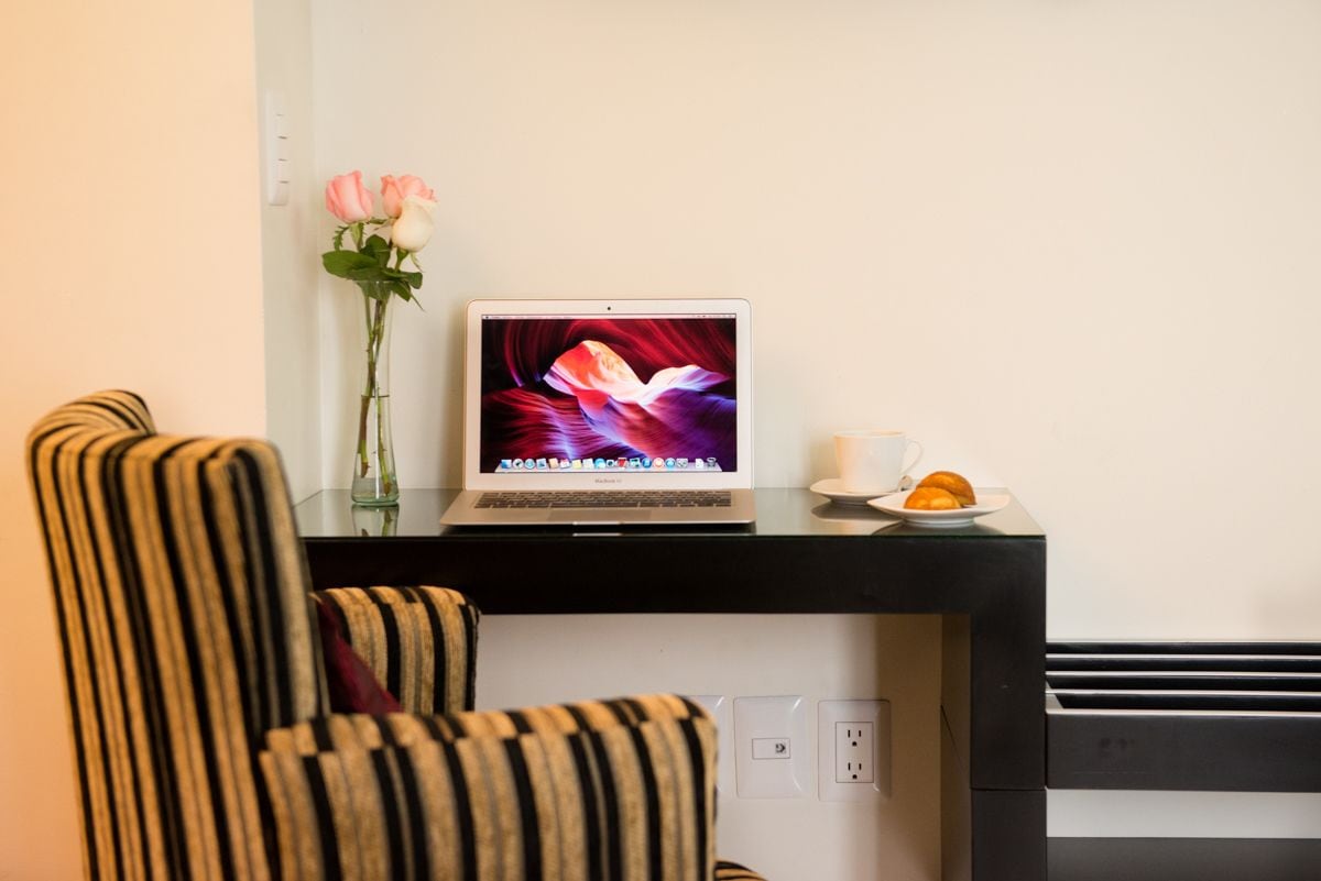 executive double room | living area | 32-inch led tv with cable channels, tv