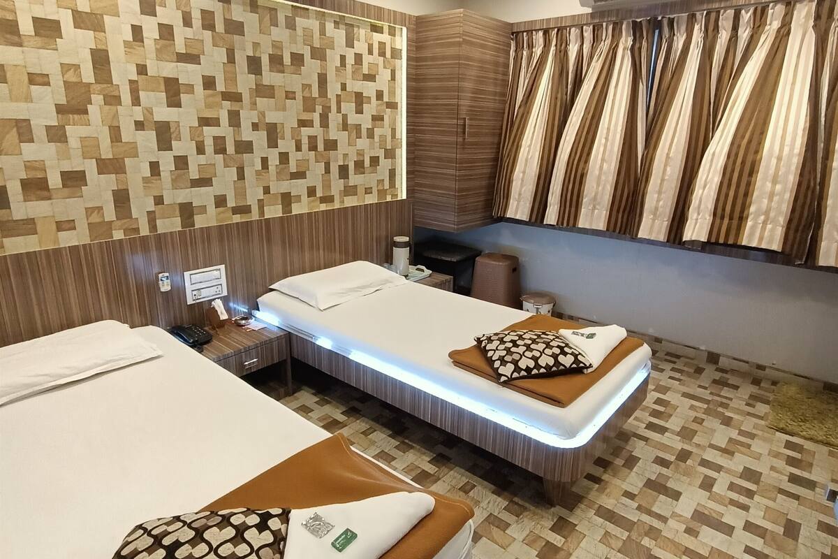 Double Bed super deluxe luxury | In-room safe, free WiFi