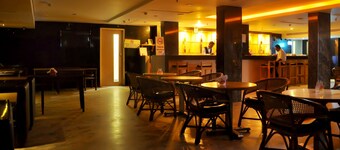Nayagara Hotel