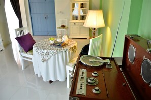 LCD TV - San Pareni Hotel (Chiang Mai)