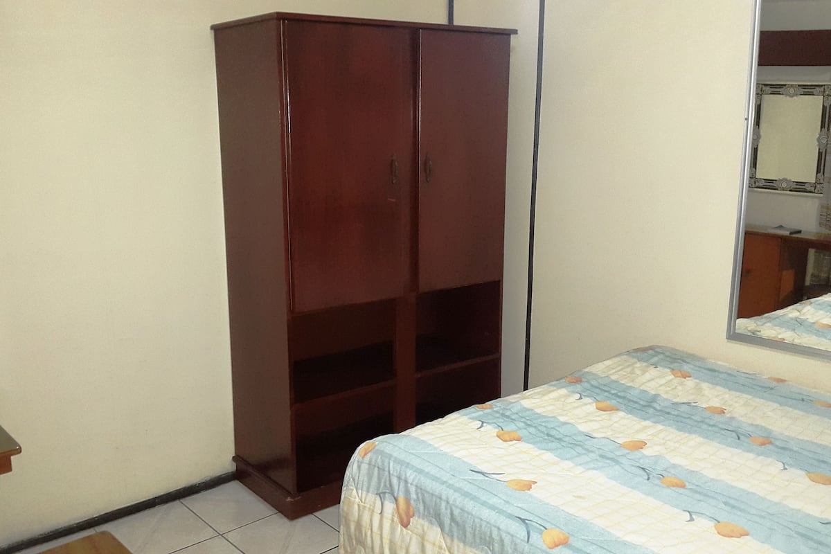Appartement supérieur, 3 chambres | Fer et planche à repasser, lit de bébé (gratuit)