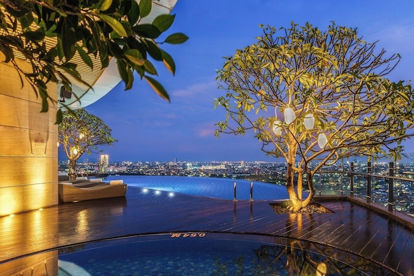 Kolam renang outdoor