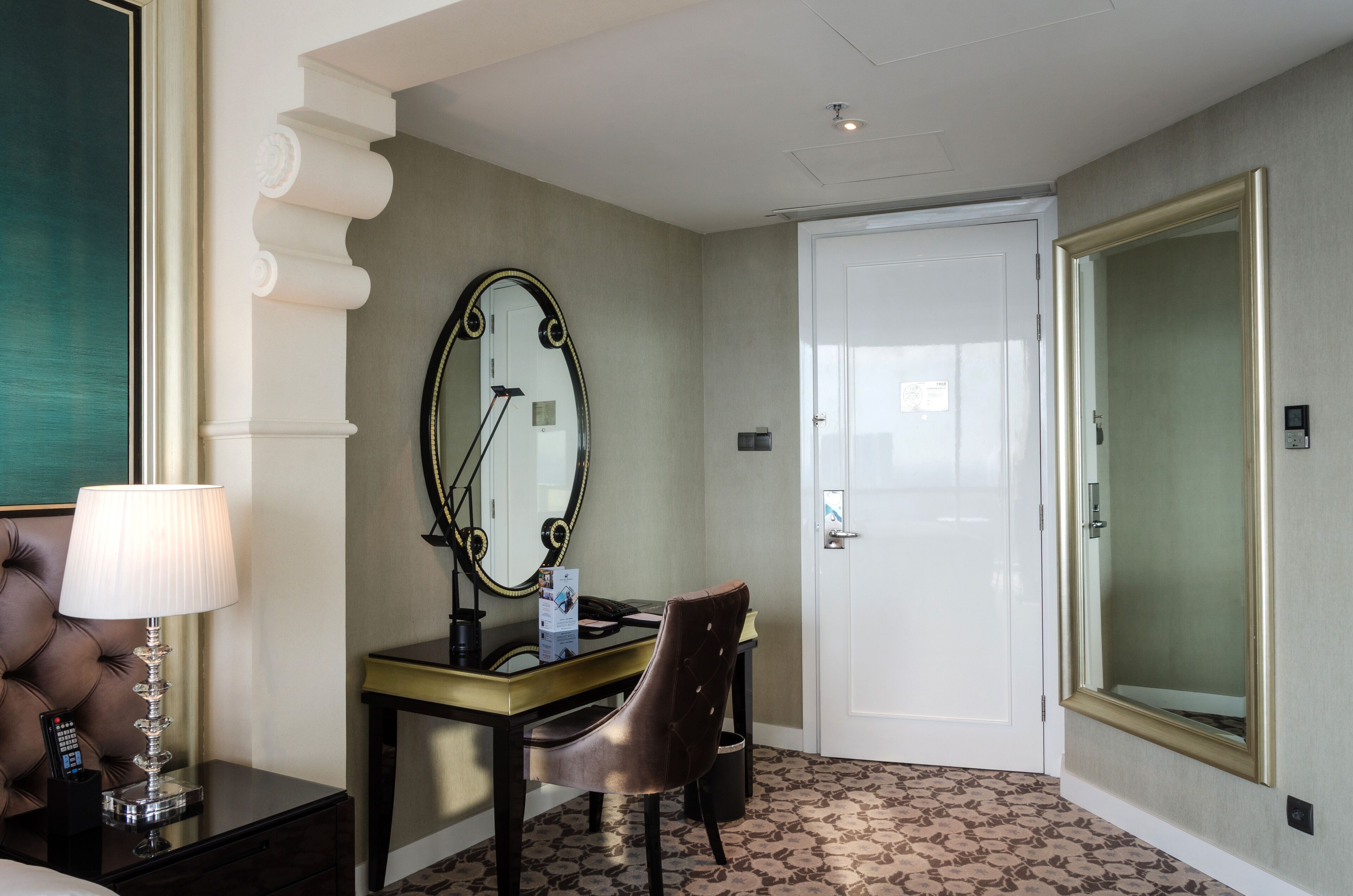 1 bedroom, minibar, in-room safe, desk