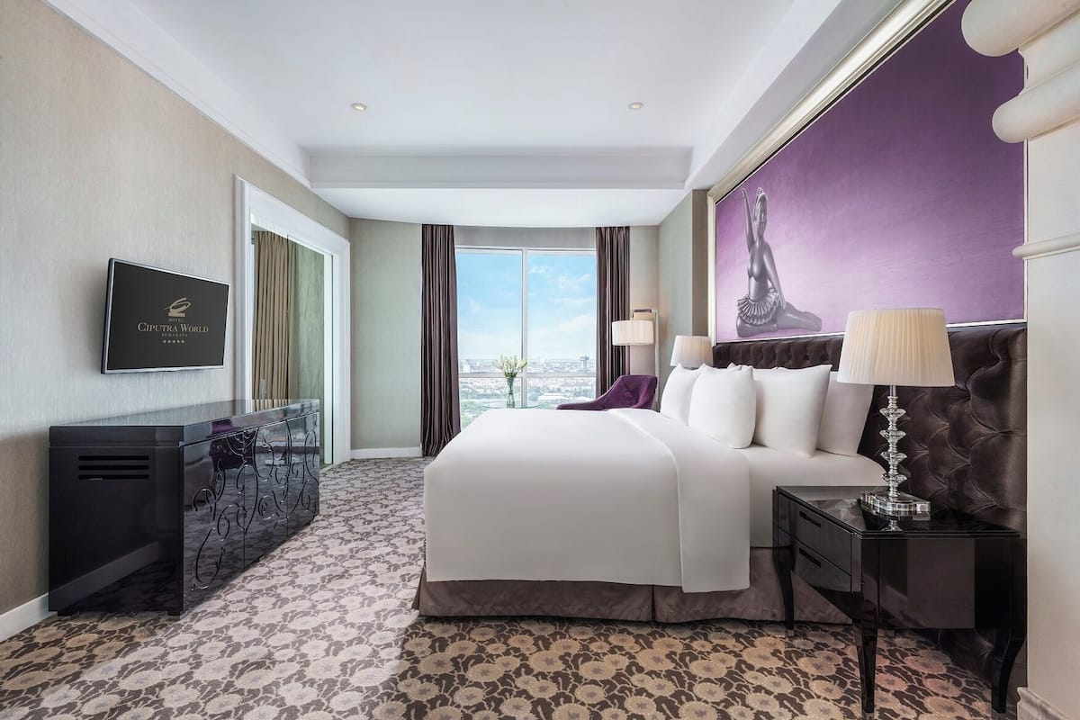Suite | 1 chambre, minibar, coffres-forts dans les chambres, bureau