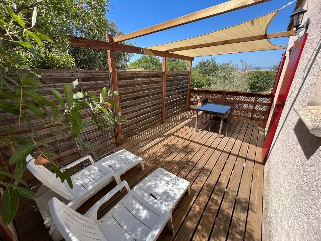 gîte, 1 bedroom | terrace/patio