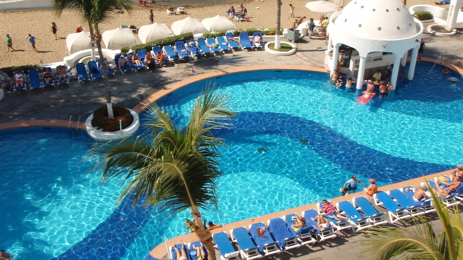 Sierra Mar All Inclusive at Tesoro