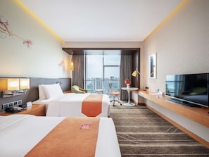 Seprai premium, minibar, brankas, dan tirai kedap cahaya