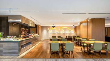 Frühstück, Mittagessen, Abendessen, internationale Küche