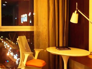 View from room - Hilton Garden Inn Chengdu Huayang (Chengdu)