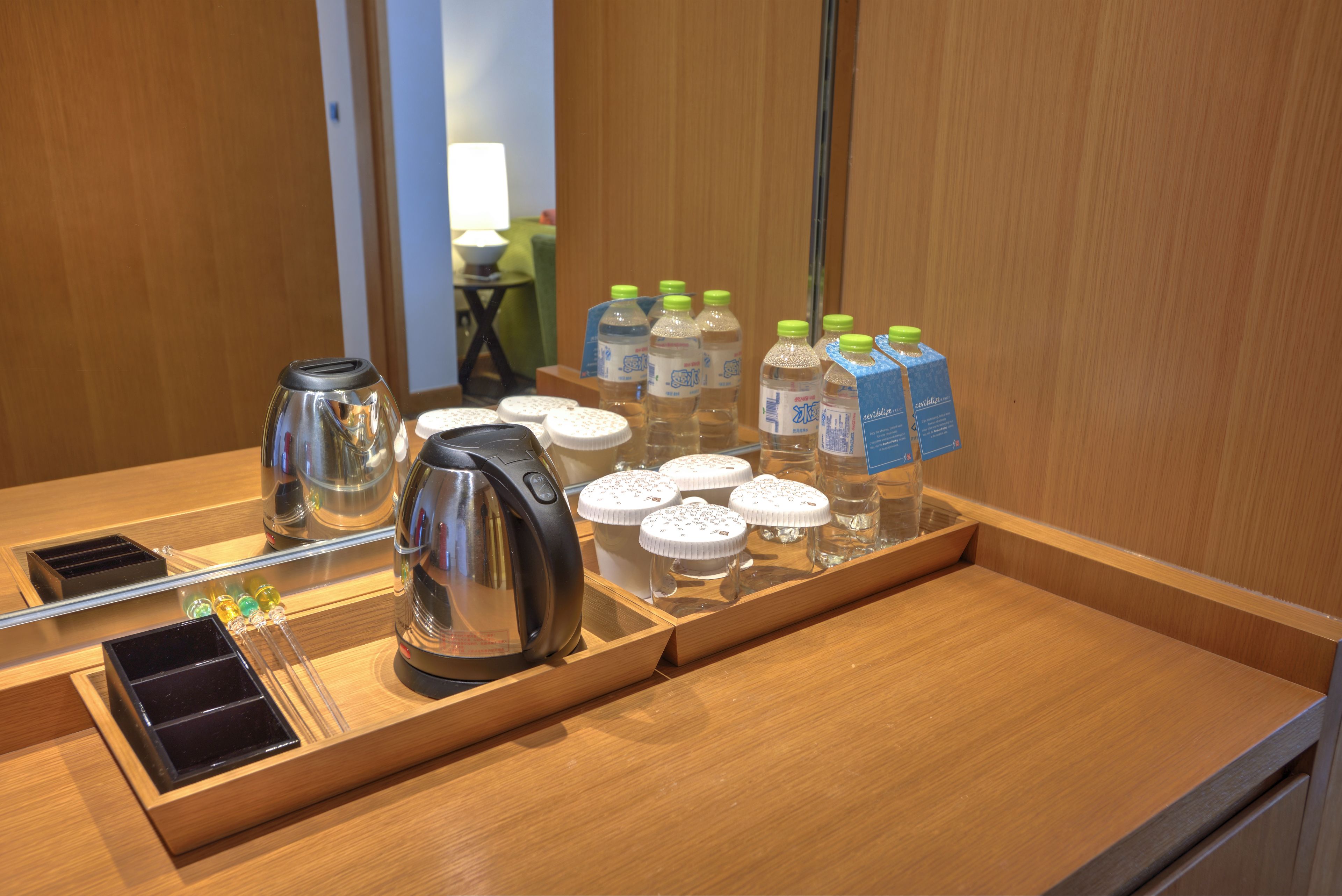 premium bedding, minibar, in-room safe, blackout curtains